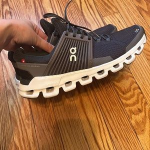 On Cloudswift running shoes